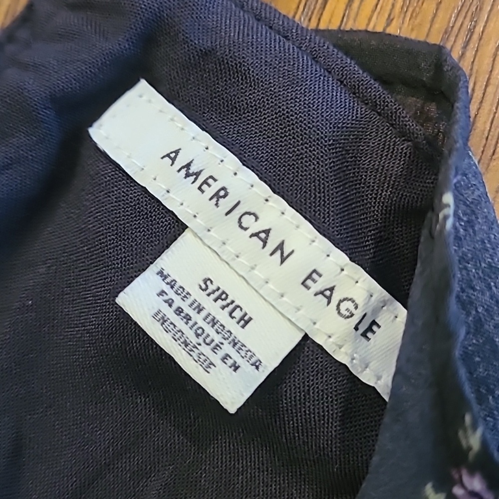 American Eagle Gray Floral Pleated Mini Ruffle Dress si e small - Picture 3 of 4